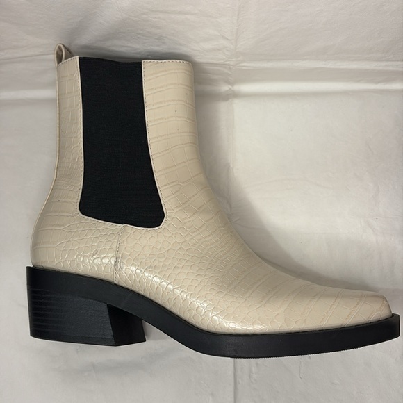 Open Edit Edayla Cream 10M Faux Croc-Embossed Ankle Heeled Chelsea Style Boots - Picture 7 of 16